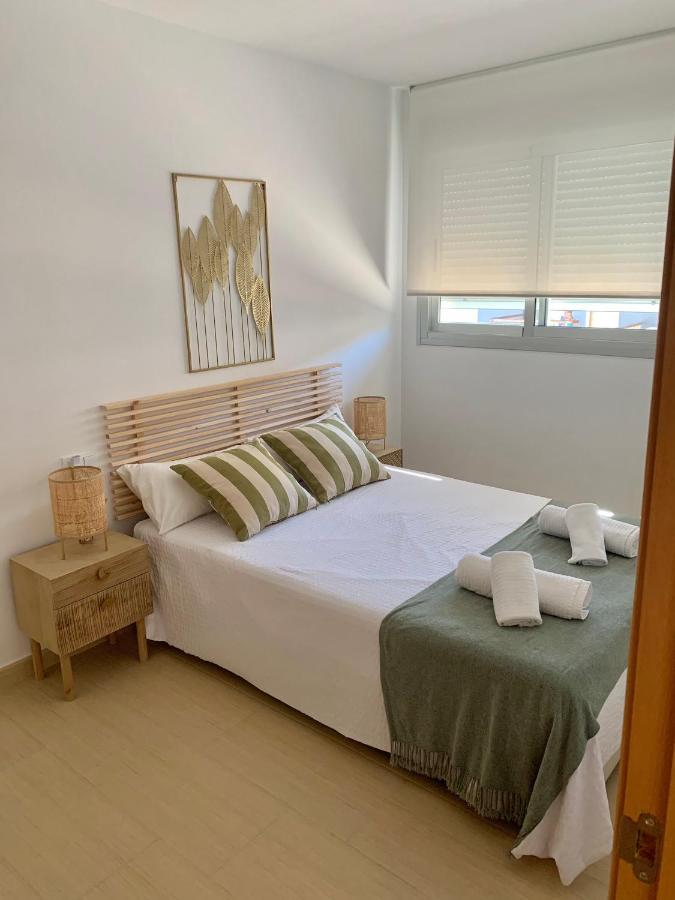 Precioso Apartamento Primera Linea De Playa Águilas Exterior photo